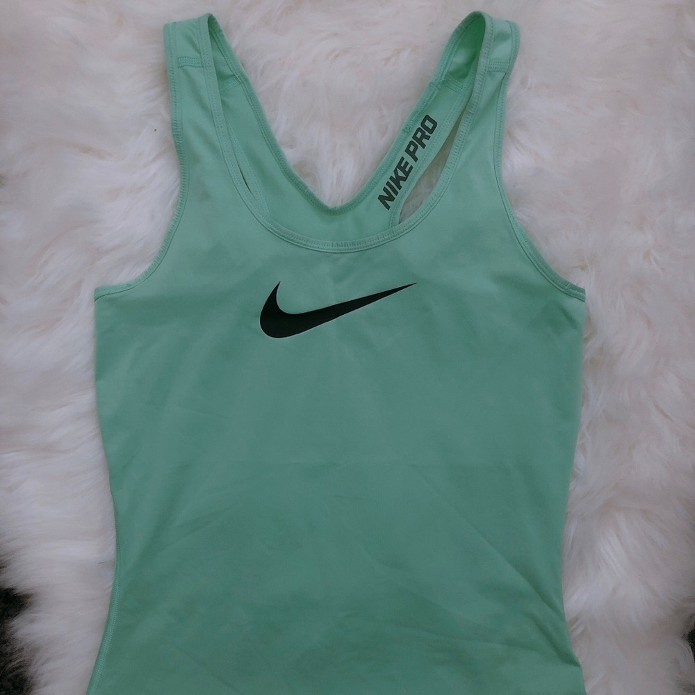 Nike Pro Workout Tank
